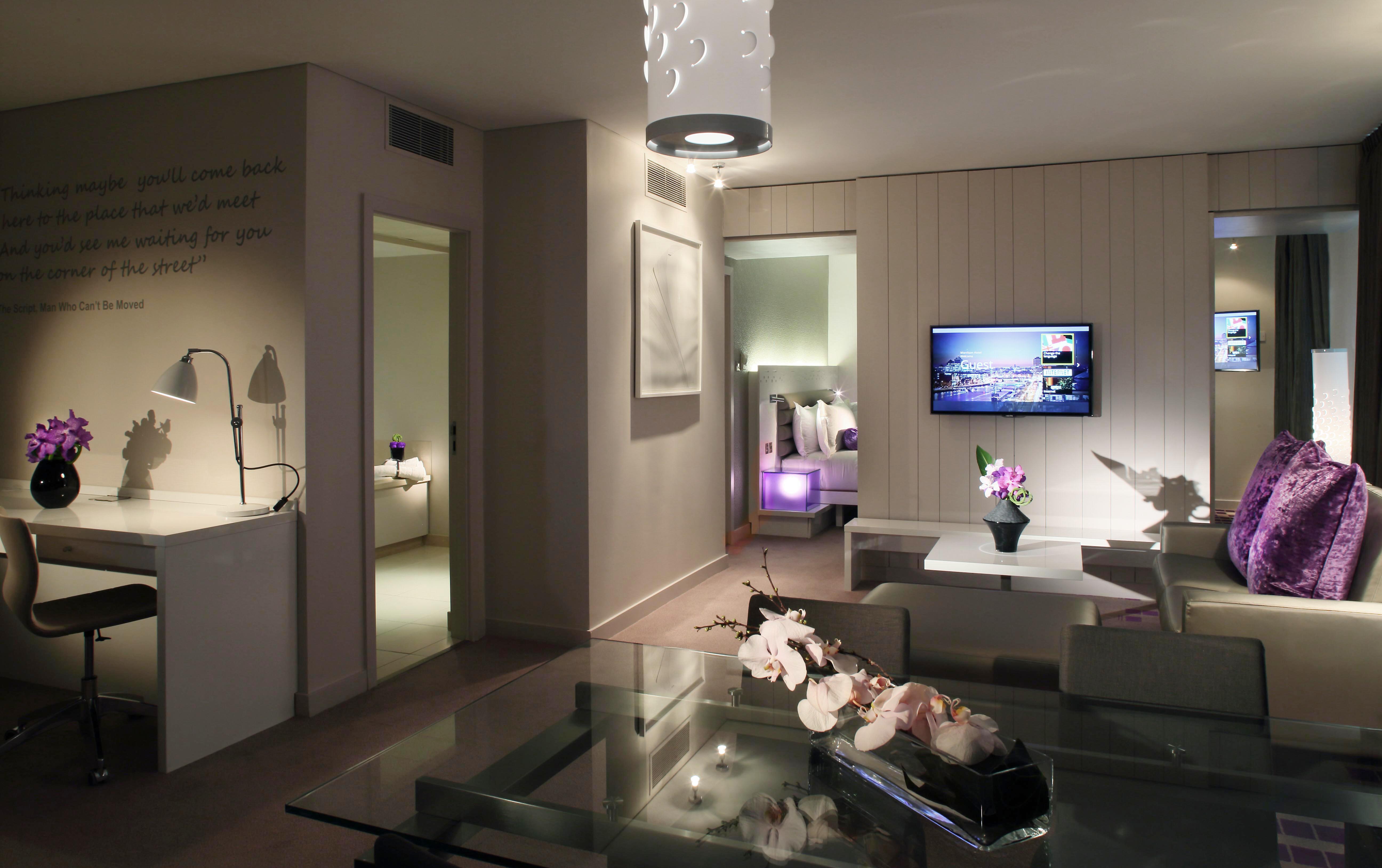 Hotel Fitout-Morrison Hotel-Suite